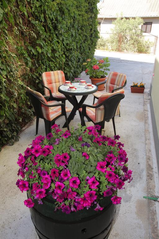 Apartments Salona Trogir Buitenkant foto