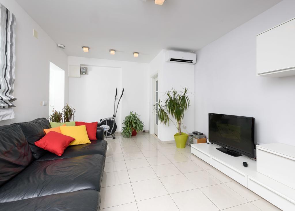 Apartments Salona Trogir Buitenkant foto