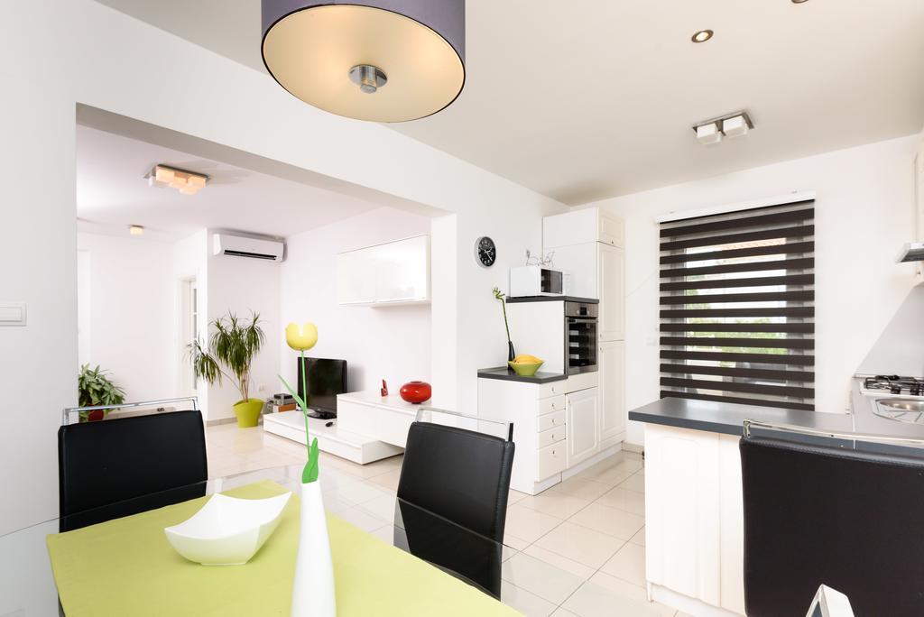 Apartments Salona Trogir Buitenkant foto