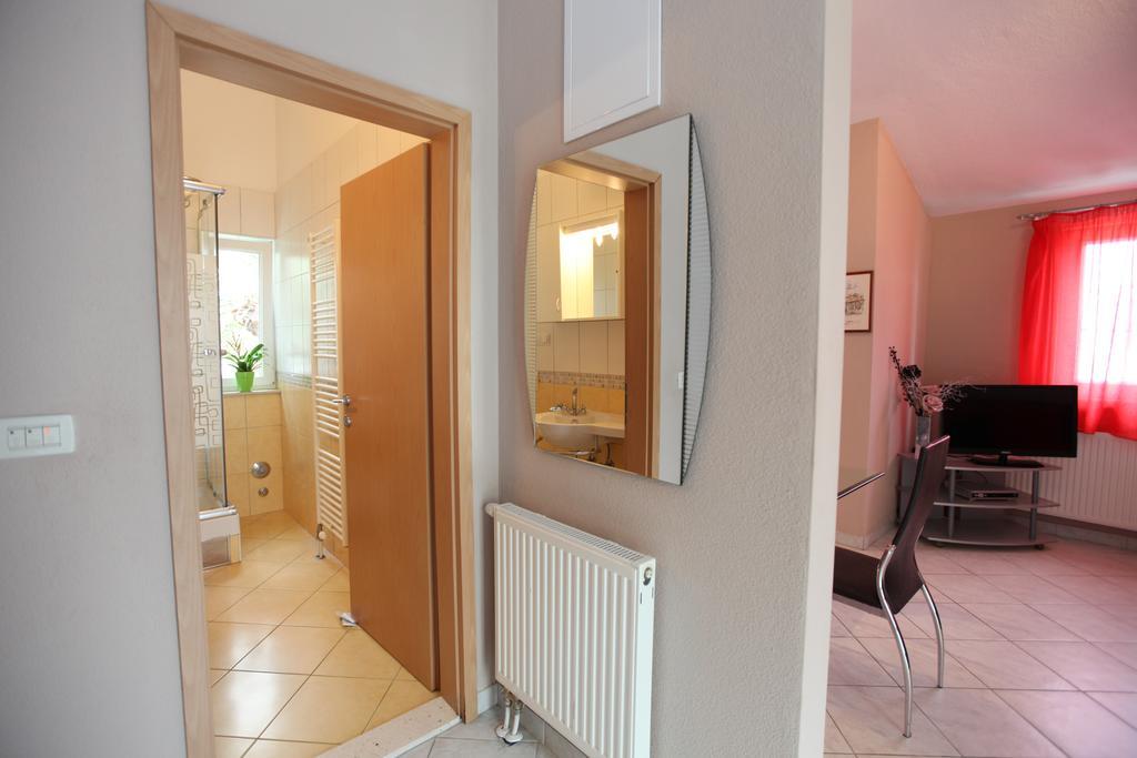 Apartments Salona Trogir Buitenkant foto